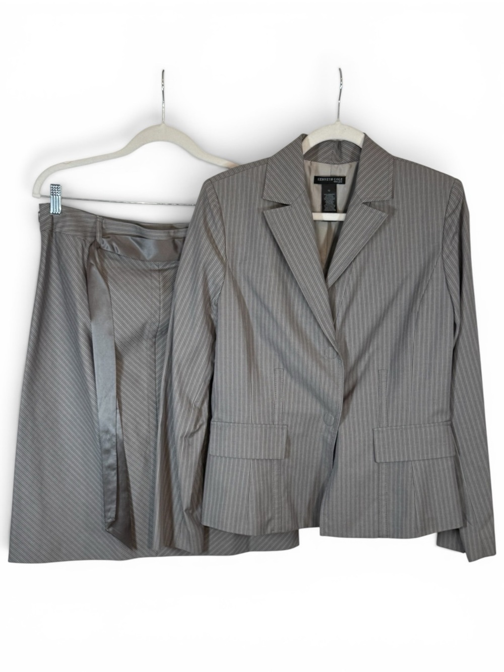 Kenneth Cole Gray Pinstripe Women Skirt Suit Jacket Blazer Corporate Business